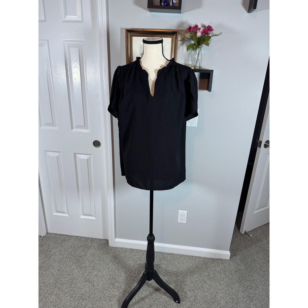 41 Hawthorn Elegant Capsule Black Ruffle Neck Split V Blouse 1X Short Sleeve Top